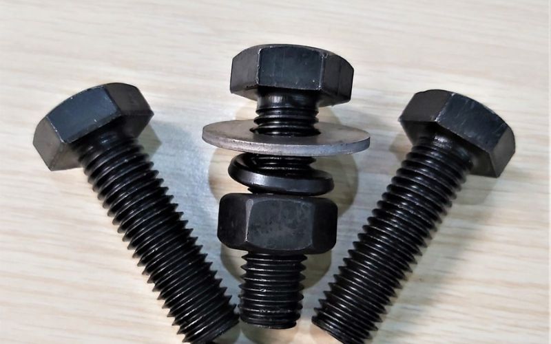 ứng dụng thực tế của bu lông M18